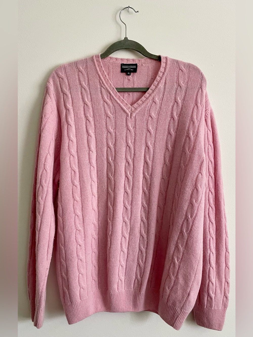 🐷 Dooney & Bourke Pink Cashmere Wool Sweater 🐷